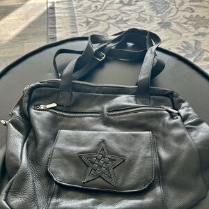 Chic Black Leather Messenger Crossbody